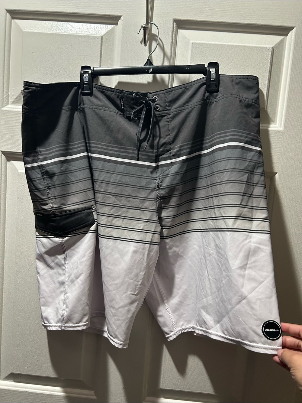 O’Neill Grey Gradient Striped Cargo Swim/Board Shorts Size 42 Waist